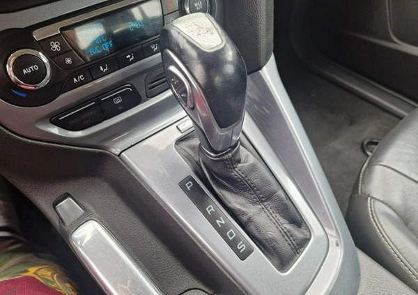 Ford Focus cena 25990 przebieg: 279444, rok produkcji 2012 z Staszów małe 497